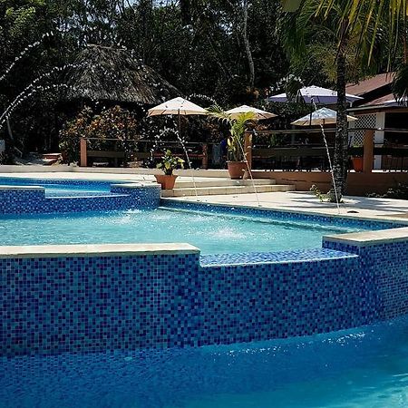 The Log Cab-Inn San Ignacio Exterior photo