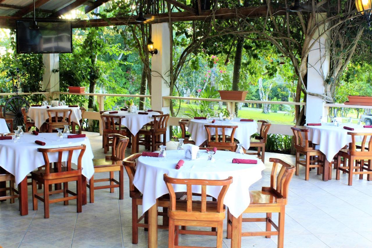 The Log Cab-Inn San Ignacio Exterior photo