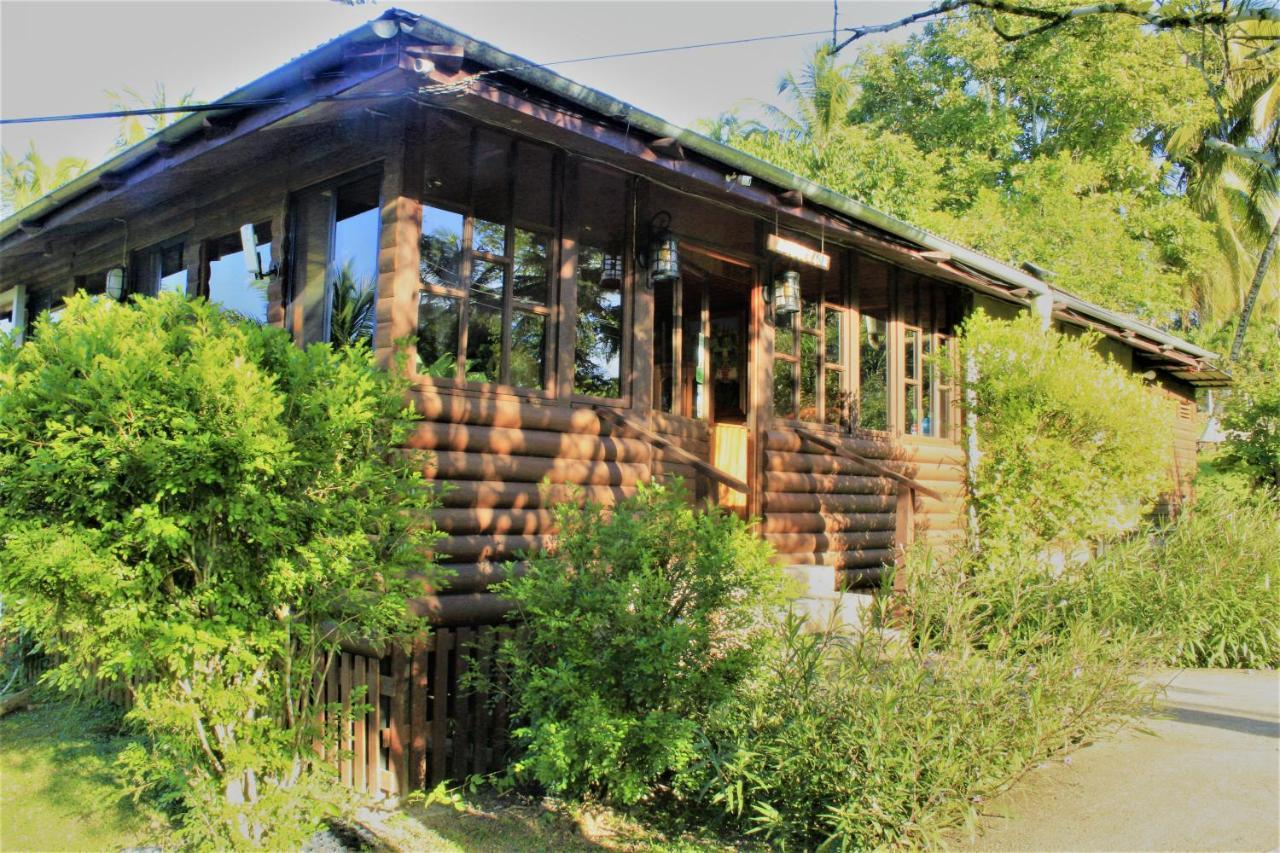 The Log Cab-Inn San Ignacio Exterior photo