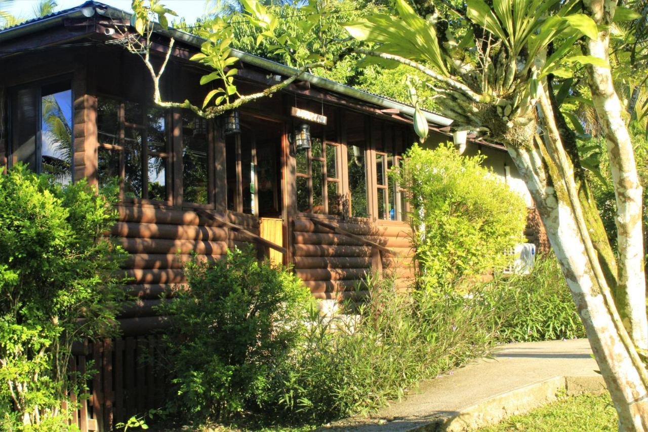 The Log Cab-Inn San Ignacio Exterior photo